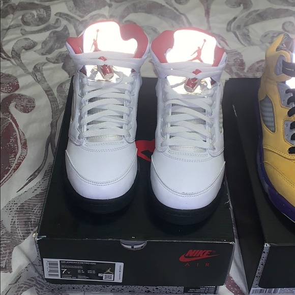 fire red 5s footlocker